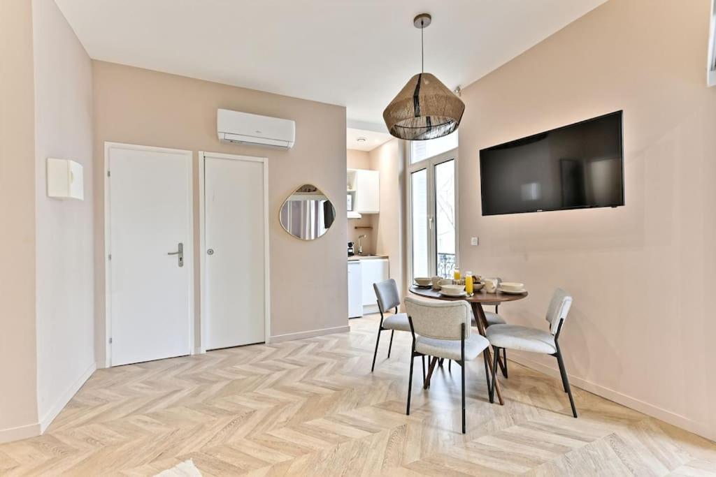 Appartement Proche Parc Monceau - III Paris Eksteriør billede