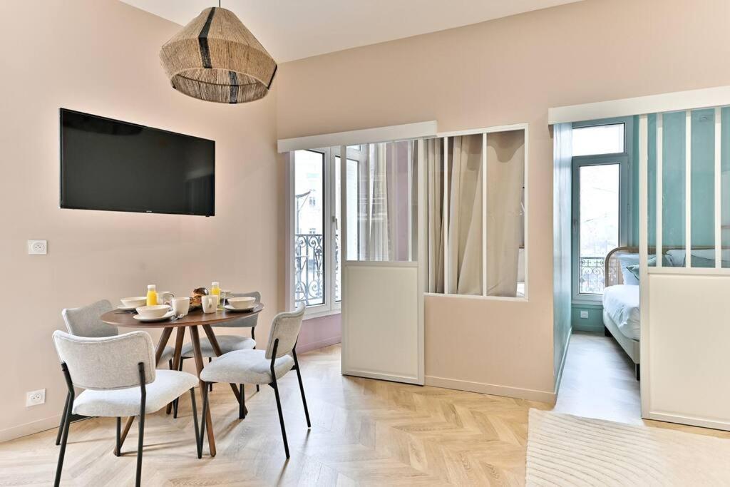 Appartement Proche Parc Monceau - III Paris Eksteriør billede