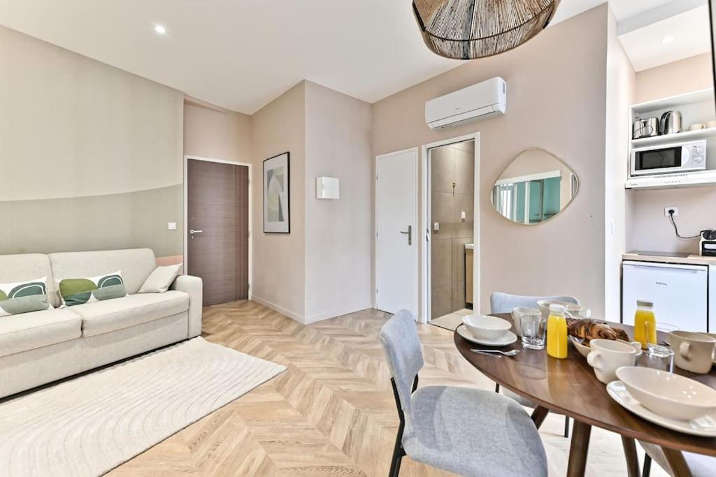 Appartement Proche Parc Monceau - III Paris Eksteriør billede