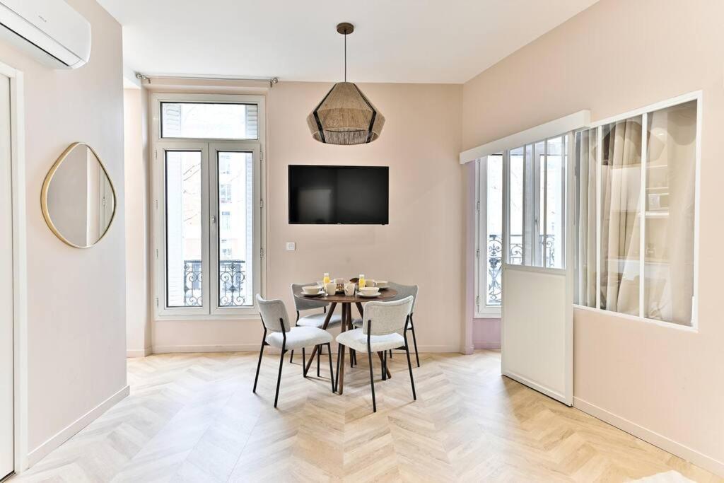 Appartement Proche Parc Monceau - III Paris Eksteriør billede