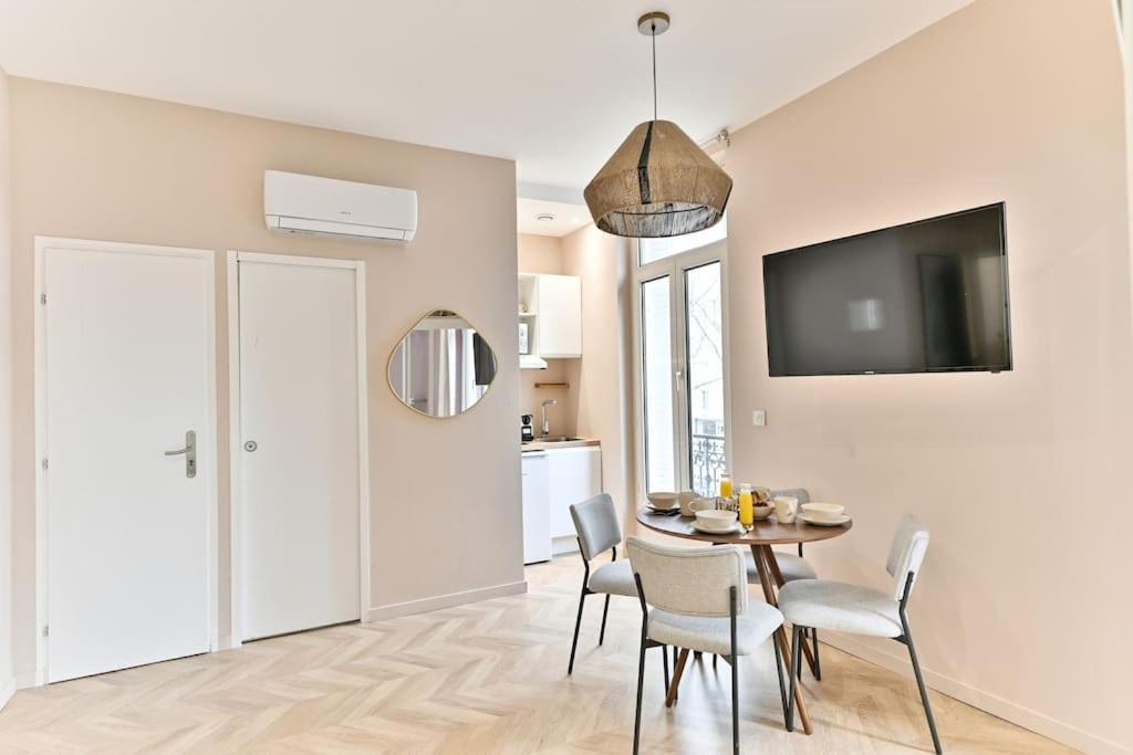 Appartement Proche Parc Monceau - III Paris Eksteriør billede