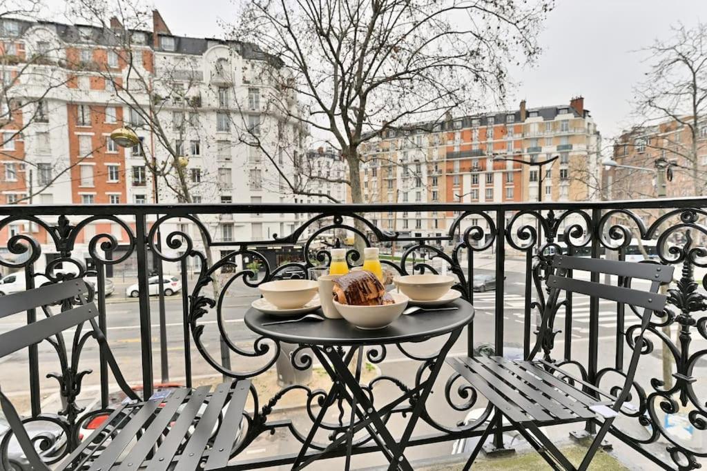 Appartement Proche Parc Monceau - III Paris Eksteriør billede